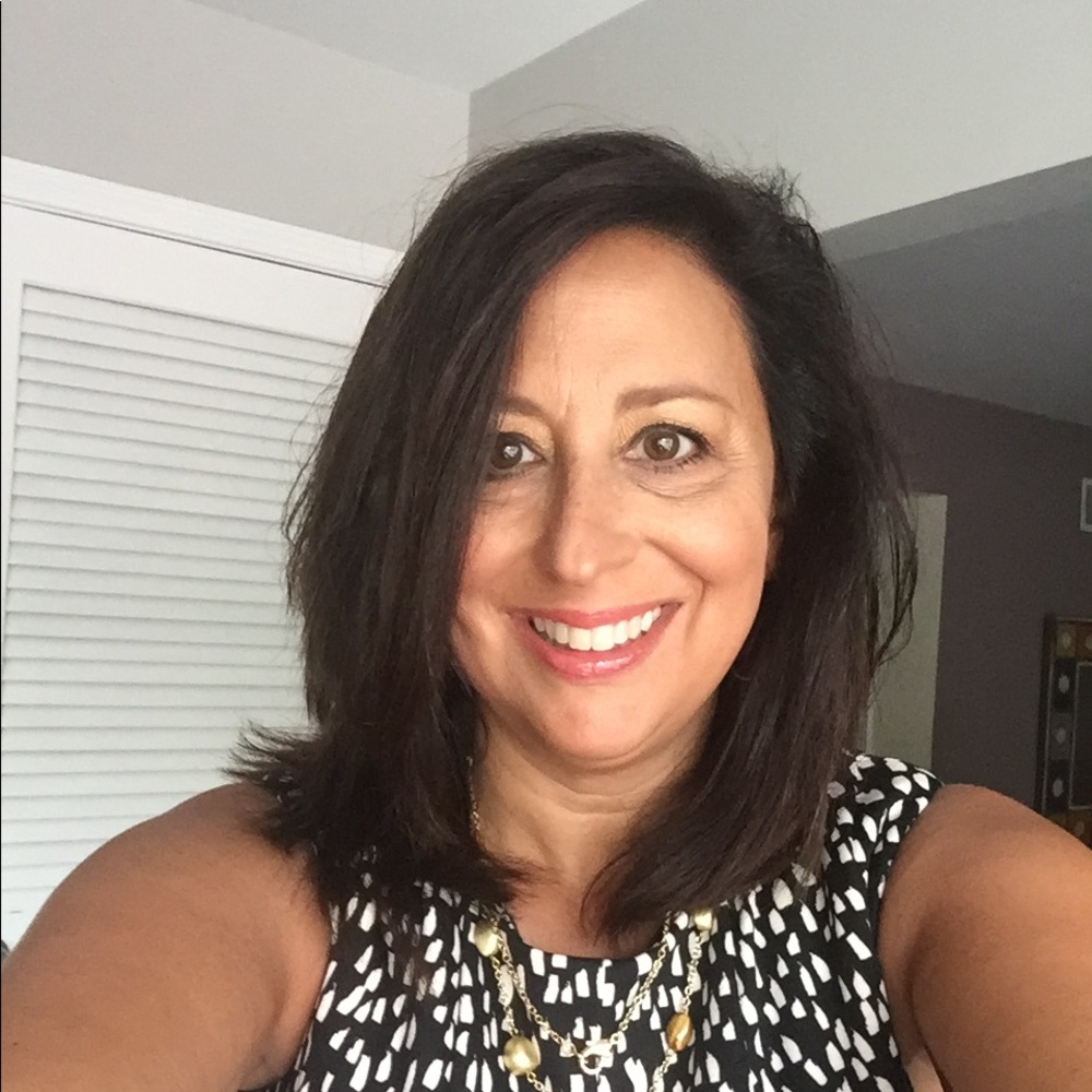 Meet your Posher, Carrie